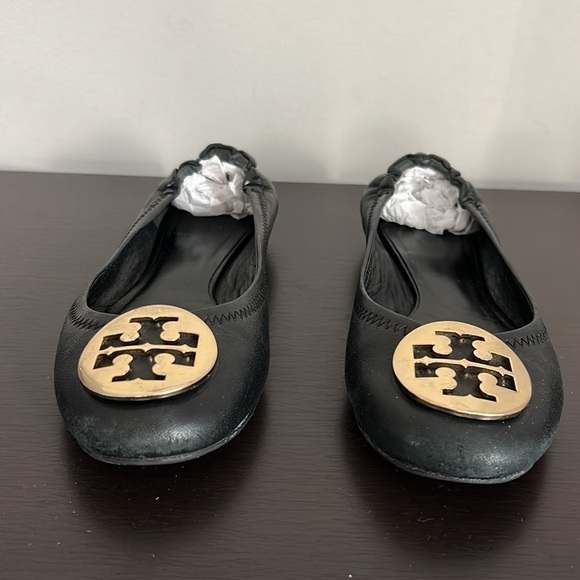 TORY BURCH Black Gold MINNIE TRAVEL BALLET Flat Leather Logo Shoe Sz 6 - Picture 7 of 16